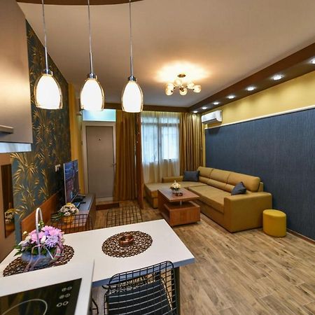 Apartman Dolar Кралево Екстериор снимка