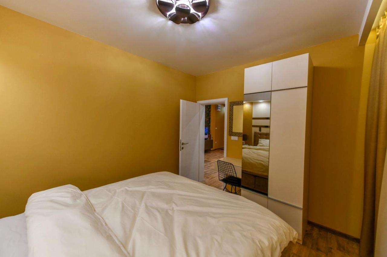 Apartman Dolar Кралево Екстериор снимка